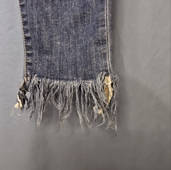 Joe's Jean's Mid-wash/Mid Rise Five Pocket Jeans(B7) - Picture 2 of 5